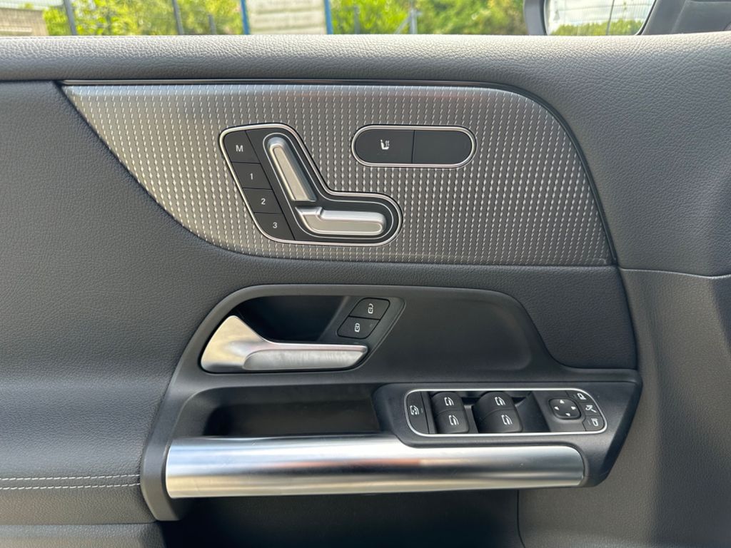 Mercedes-Benz B 180 2021