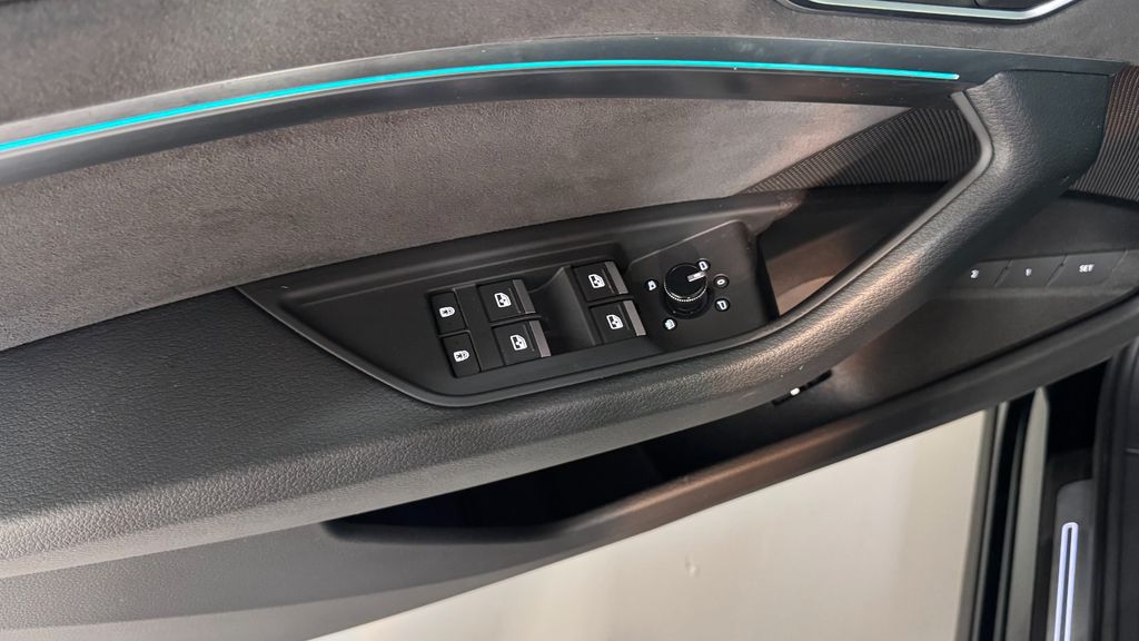 Audi e-tron 2022
