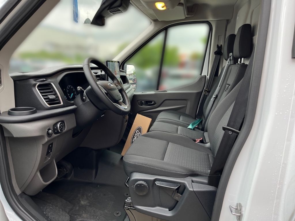 Ford Transit 2024
