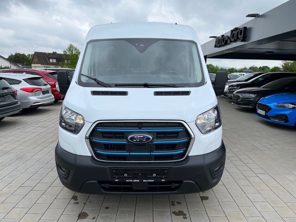 Ford Transit 2024