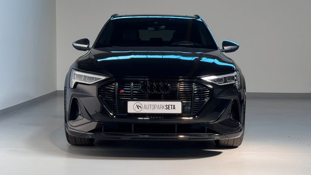 Audi e-tron 2022