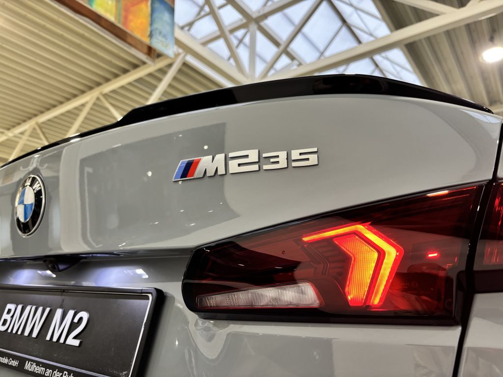 BMW M235 2025