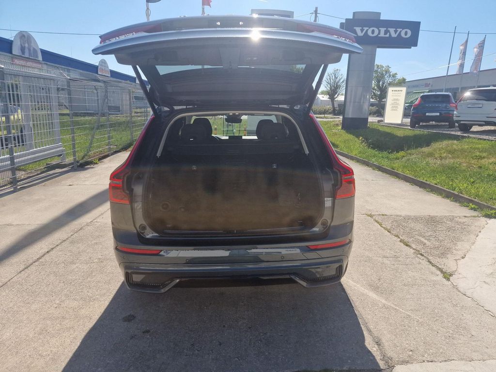 Volvo XC60 2025