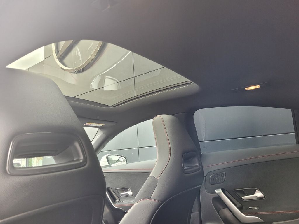 Mercedes-Benz CLA 250 2024