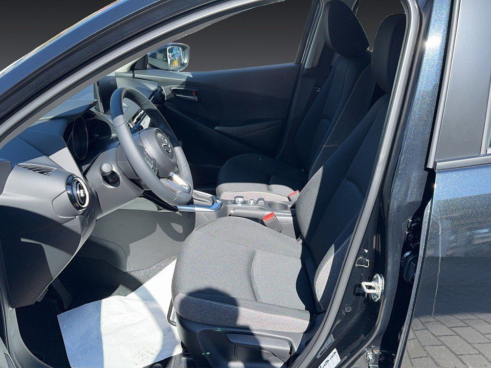 Mazda 2 2025