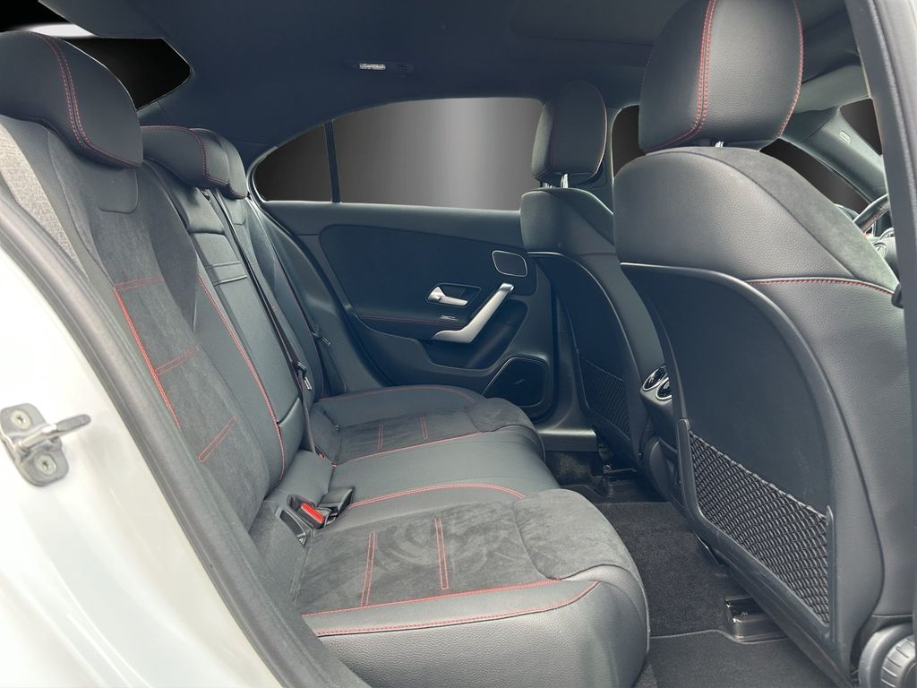 Mercedes-Benz A 220 2023