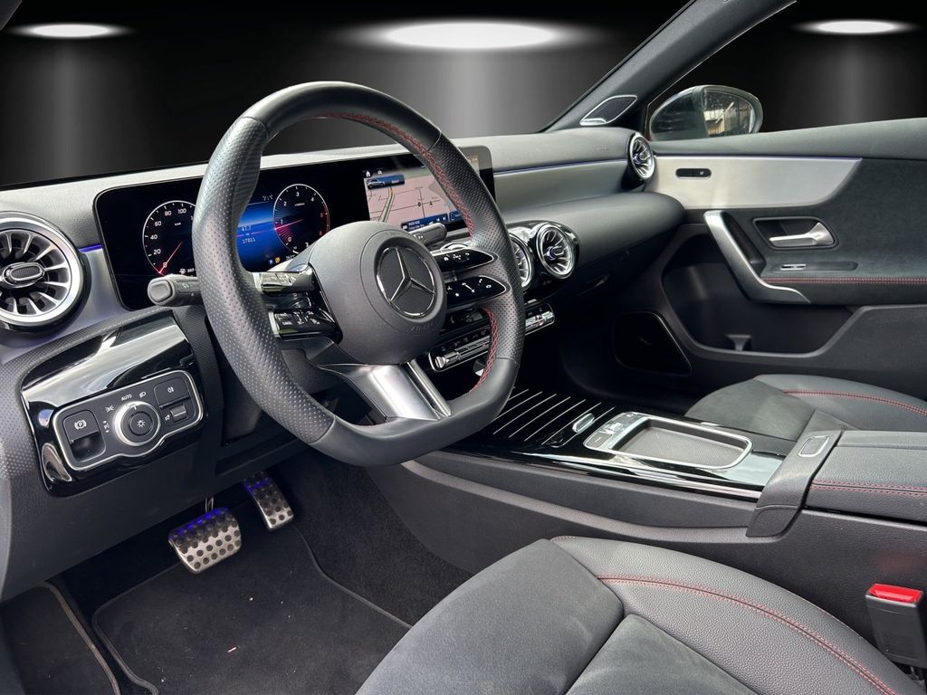 Mercedes-Benz A 220 2023