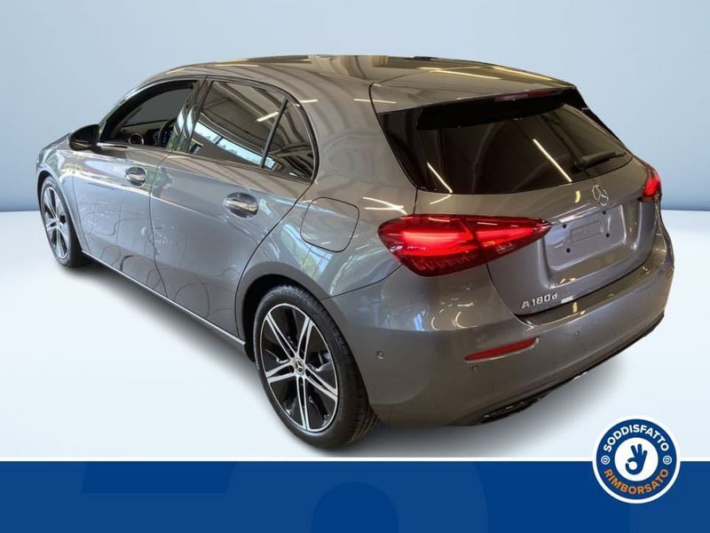 Mercedes-Benz A 180 2024