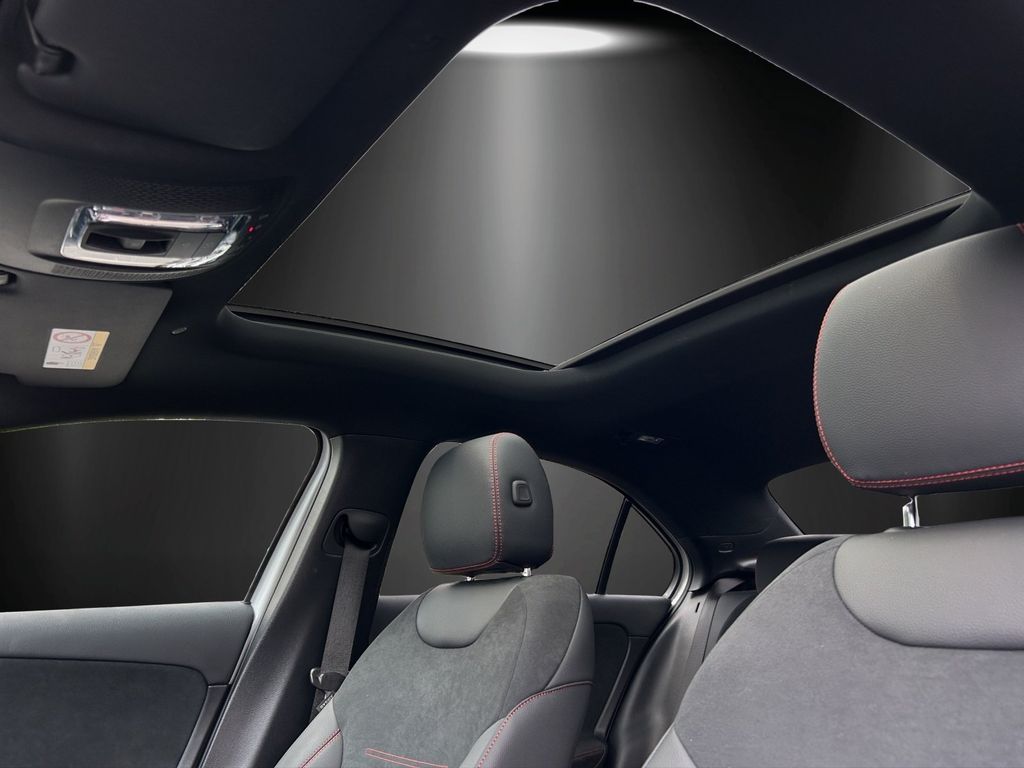 Mercedes-Benz A 220 2023