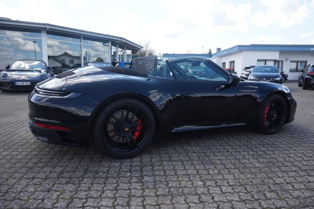 Porsche 992 2024