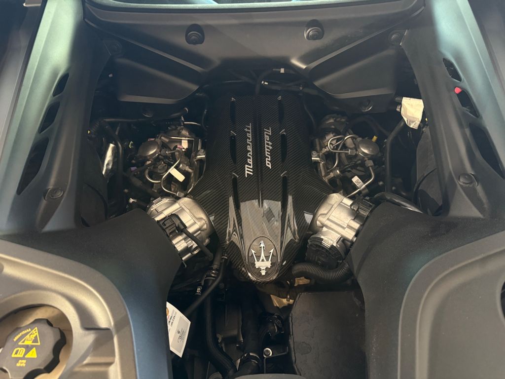 Maserati MC20 2021