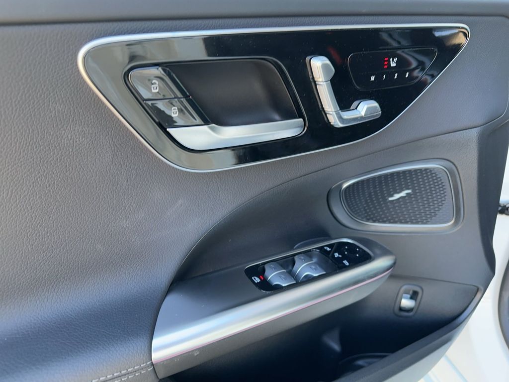 Mercedes-Benz C 300 2024