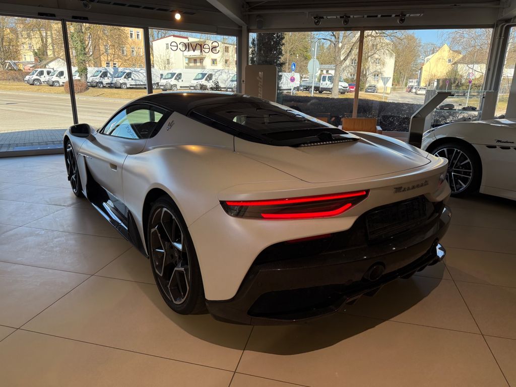 Maserati MC20 2021