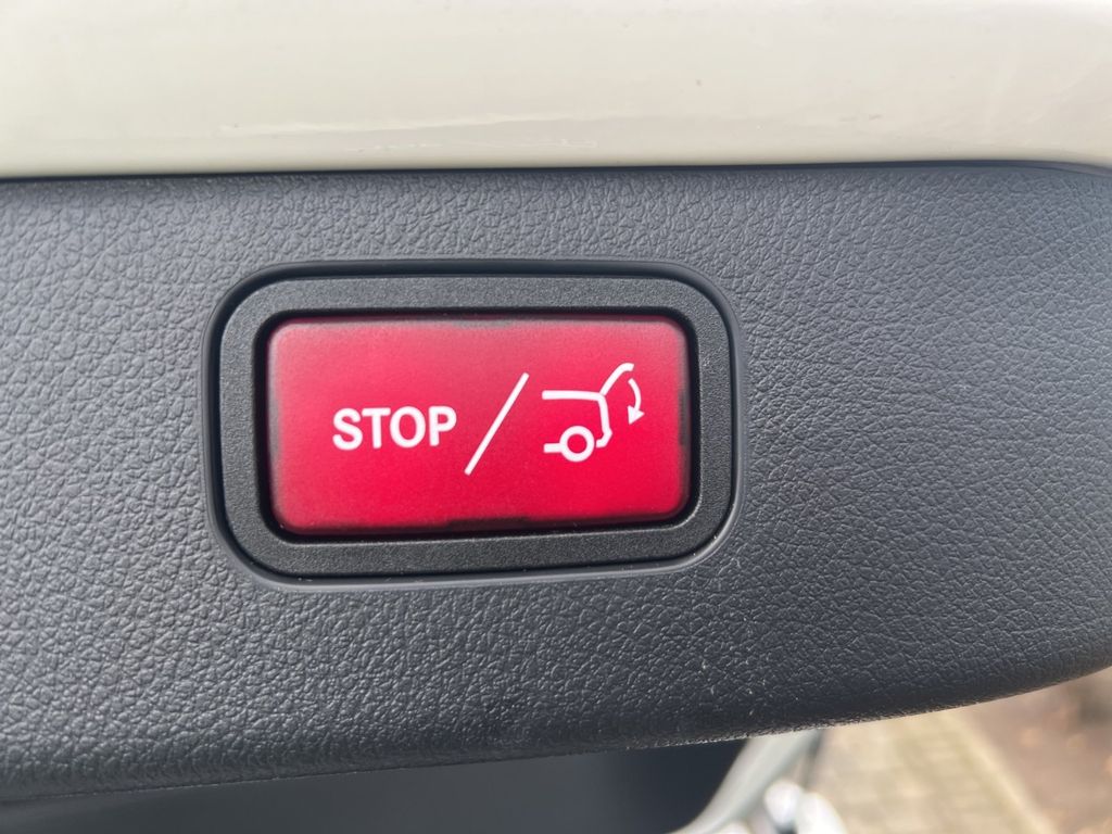 Mercedes-Benz C 300 2024