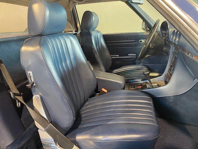 Mercedes-Benz 300 1988