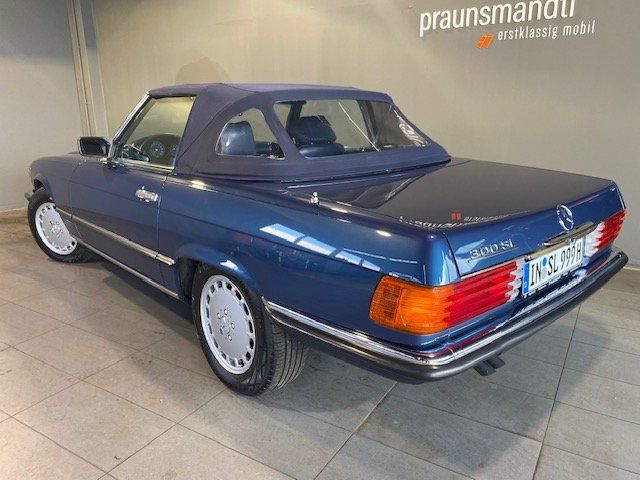 Mercedes-Benz 300 1988