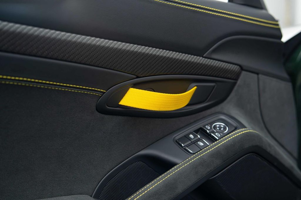 Porsche Boxster 2024