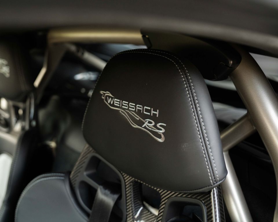 Porsche Cayman 2023