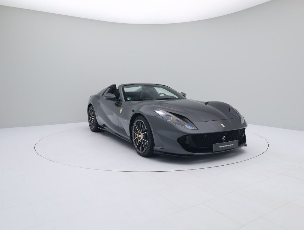 Ferrari 812 2022