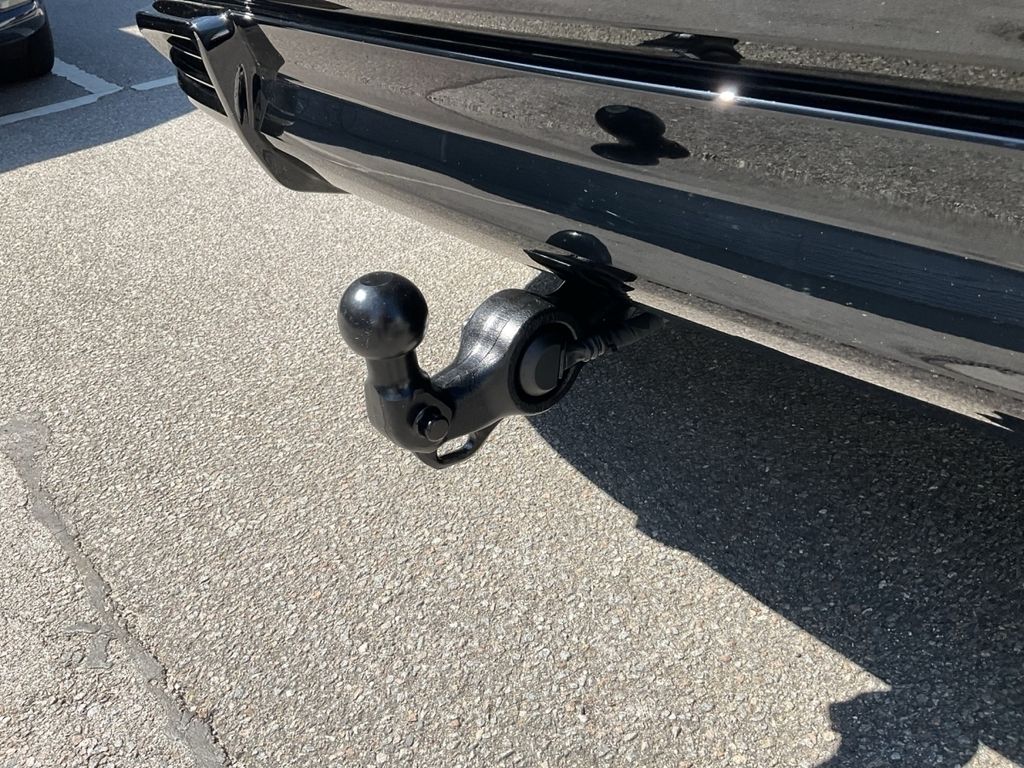 Audi Q6 e-tron 2025