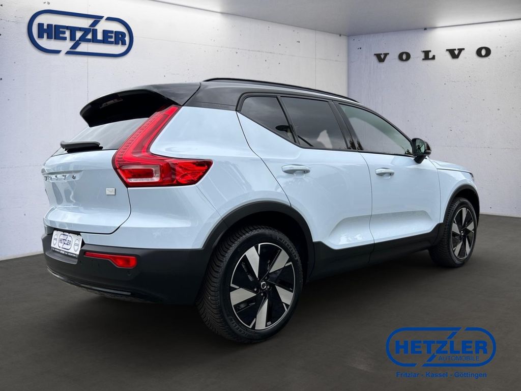 Volvo XC40 2025