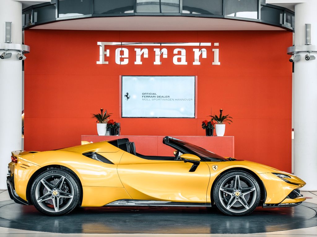 Ferrari SF90 2023