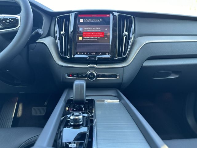 Volvo XC60 2025