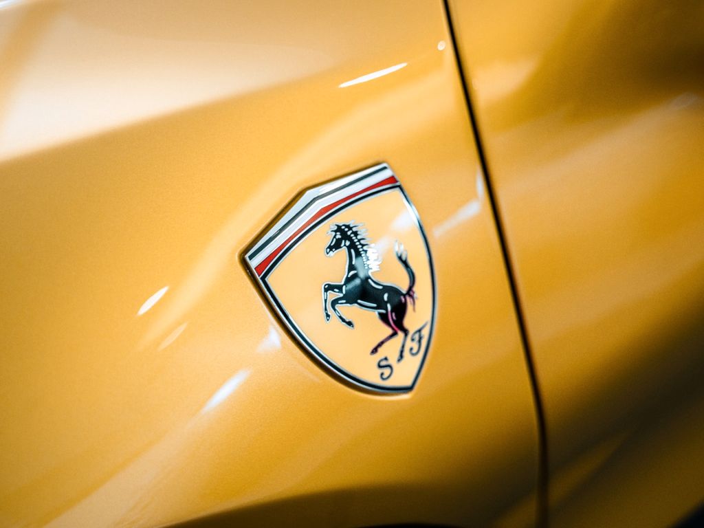 Ferrari SF90 2023