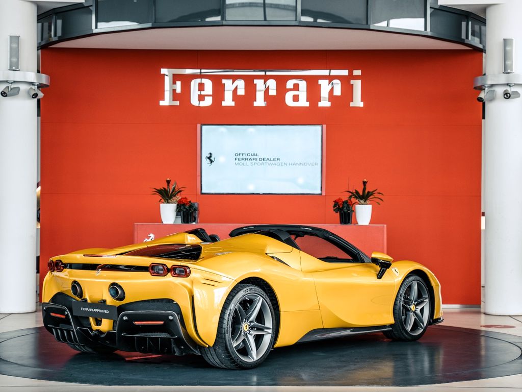 Ferrari SF90 2023