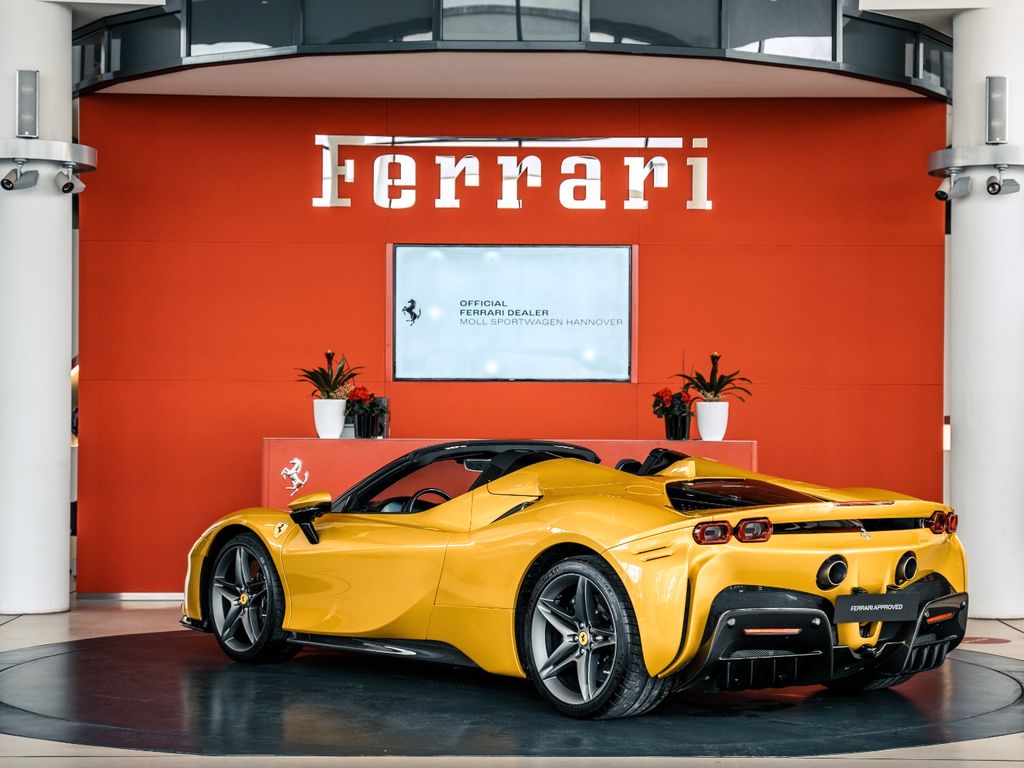 Ferrari SF90 2023