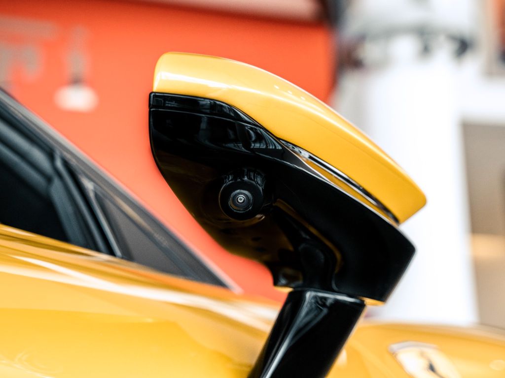 Ferrari SF90 2023