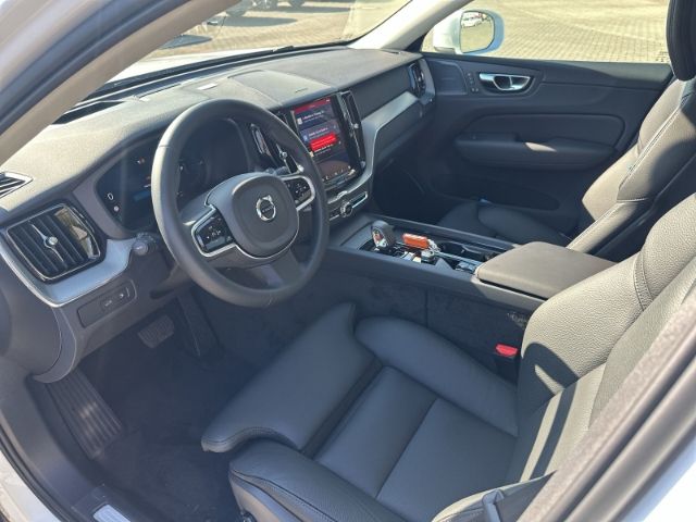 Volvo XC60 2025