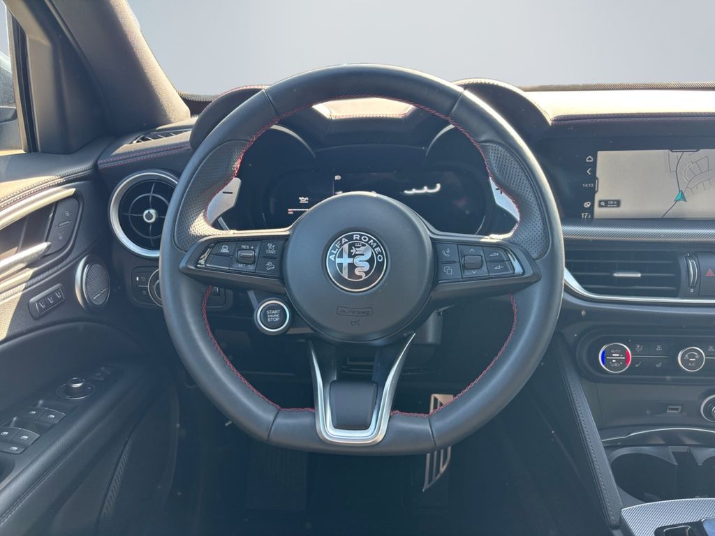 Alfa Romeo Stelvio 2023