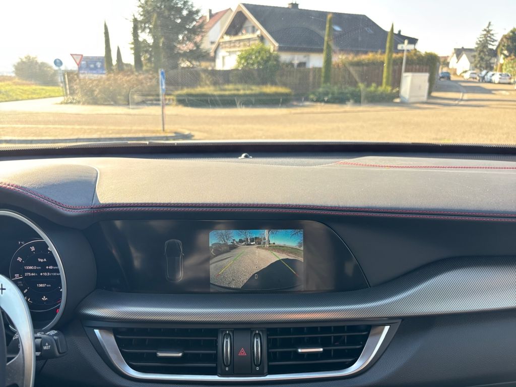 Alfa Romeo Stelvio 2023