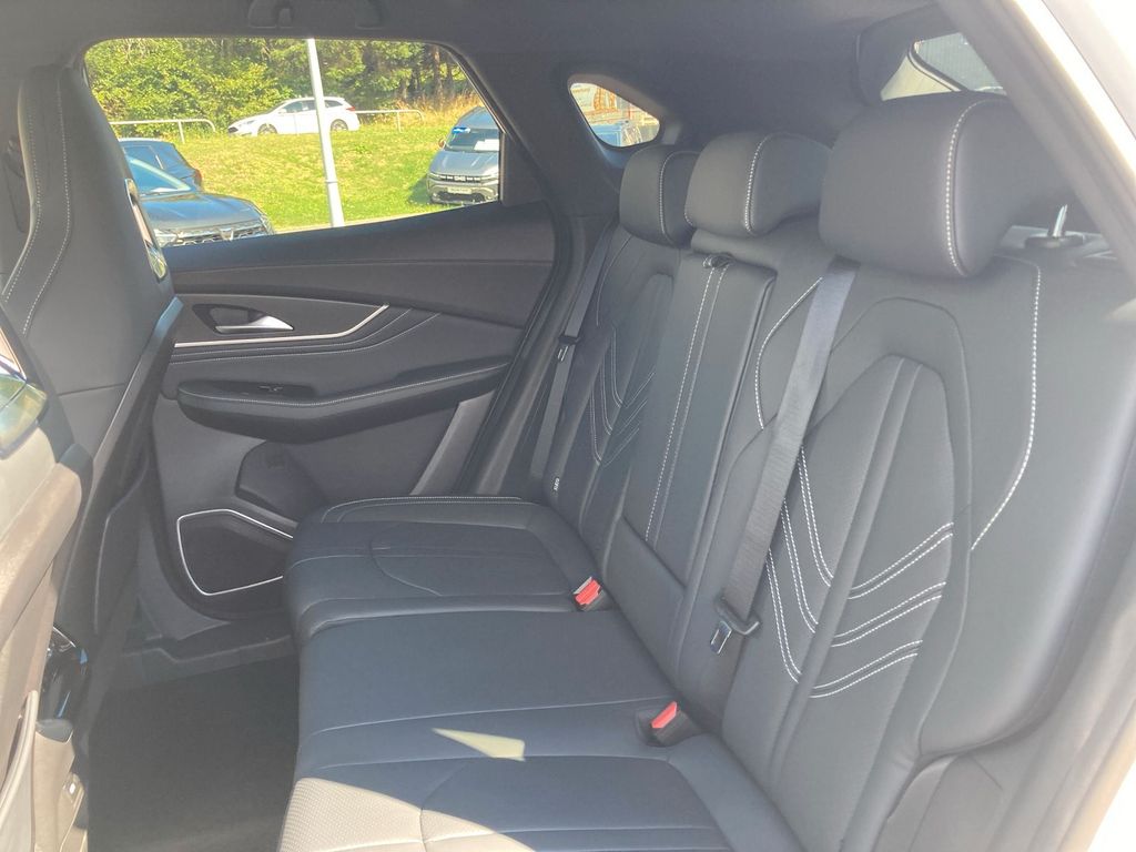 DFSK Forthing 5 2024