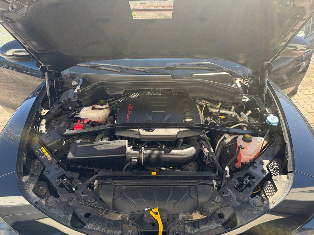 Alfa Romeo Stelvio 2023