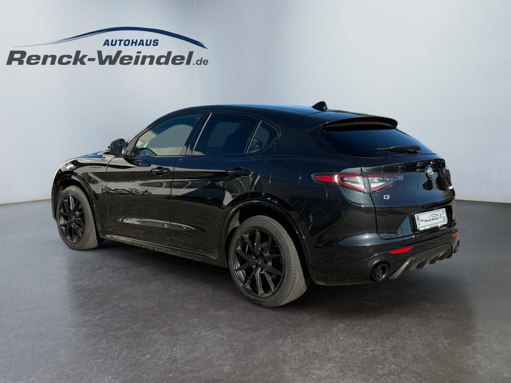 Alfa Romeo Stelvio 2023
