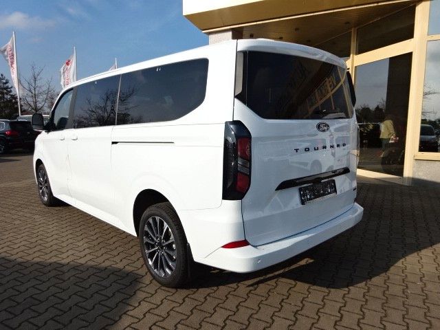 Ford Tourneo Custom 2025