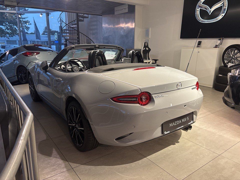 Mazda MX-5 2024