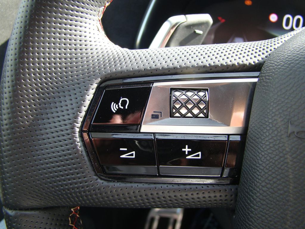 DS Automobiles DS7 (Crossback) 2023