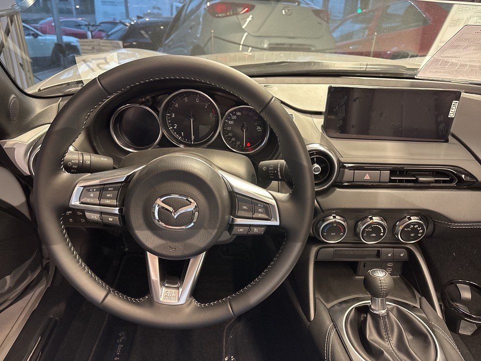 Mazda MX-5 2024