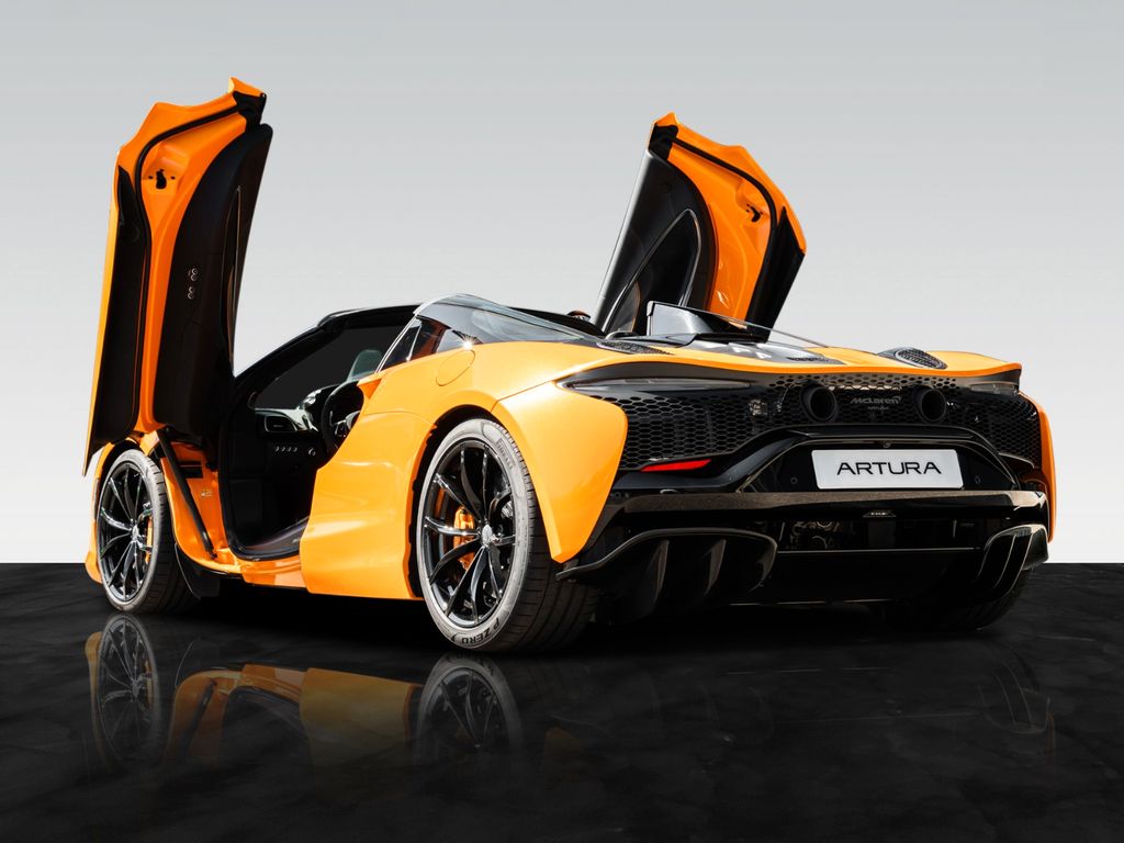McLaren Artura 2024