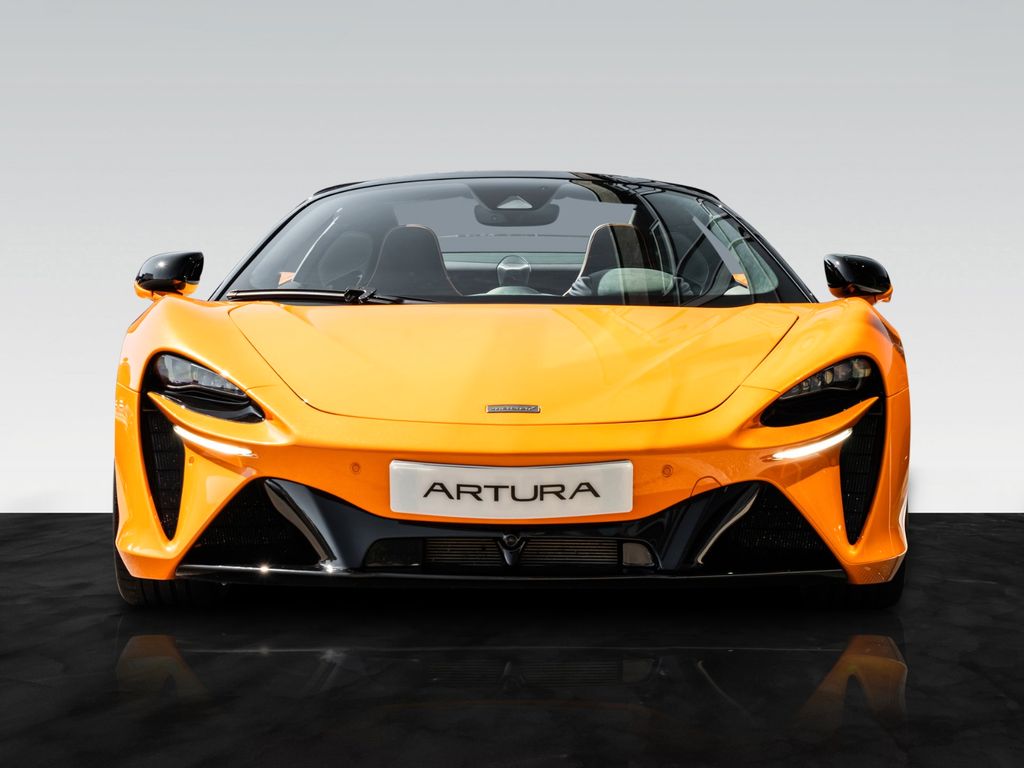 McLaren Artura 2024