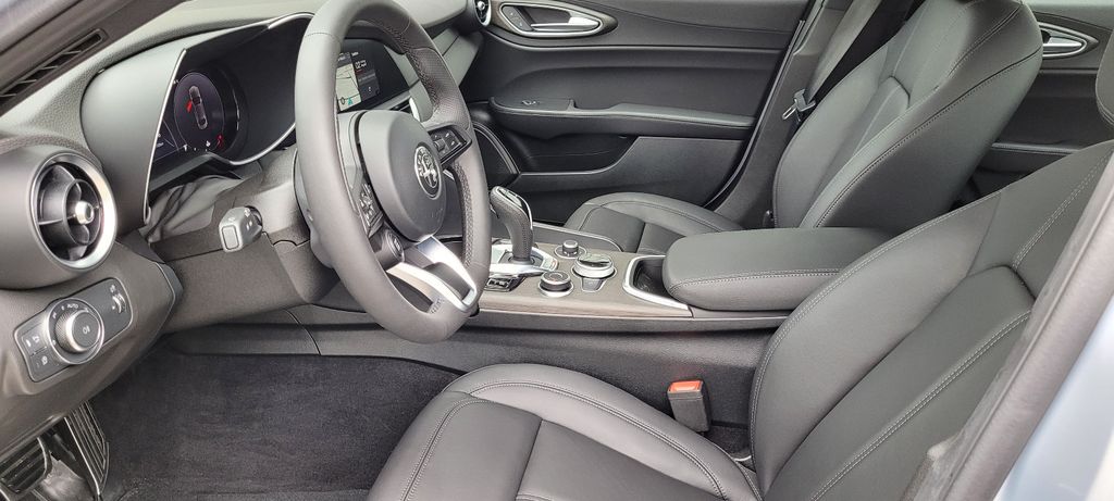 Alfa Romeo Giulia 2023