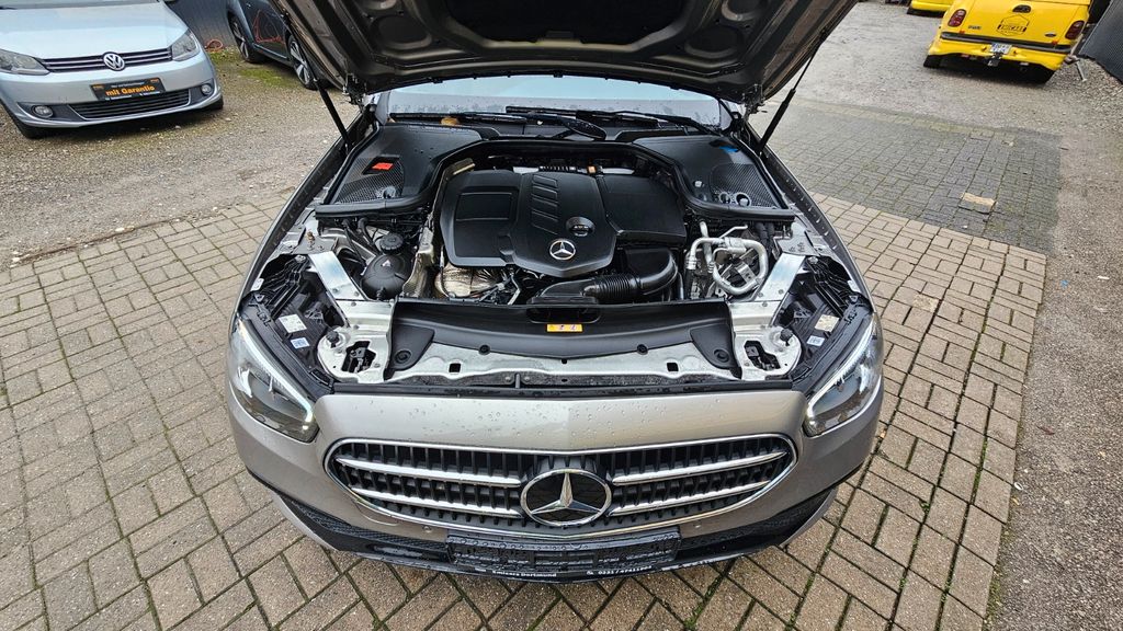 Mercedes-Benz E 220 2021