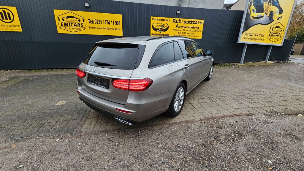 Mercedes-Benz E 220 2021