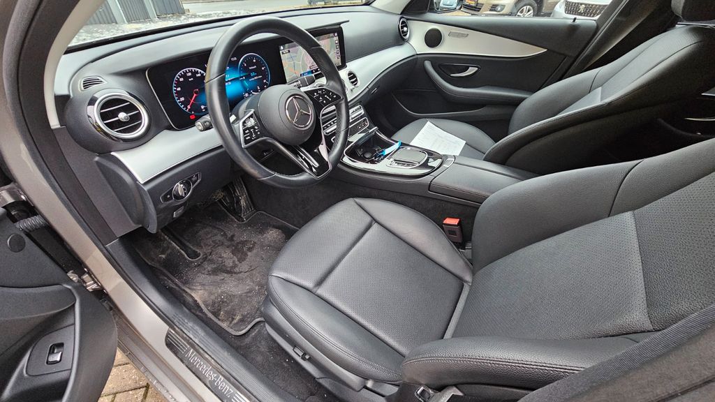 Mercedes-Benz E 220 2021