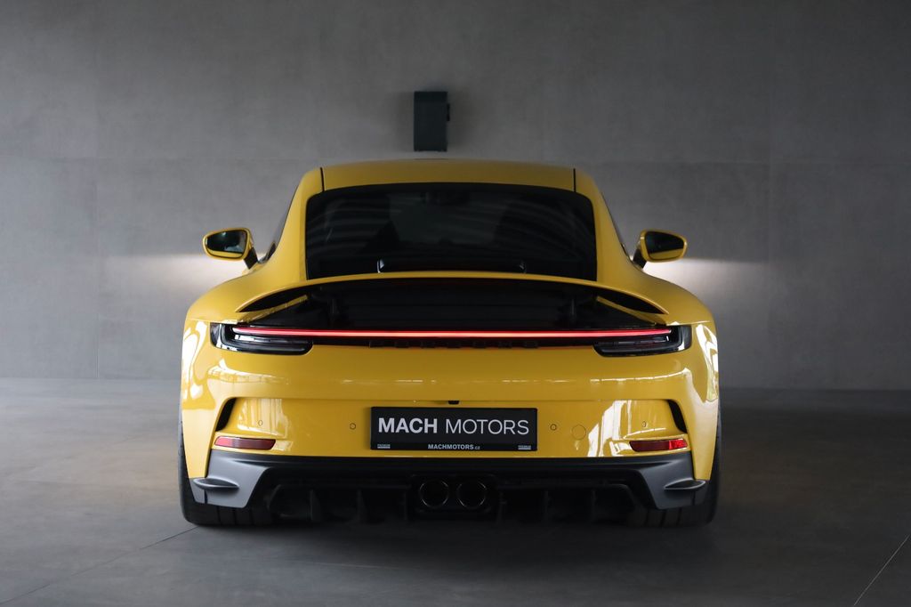 Porsche 911 2023