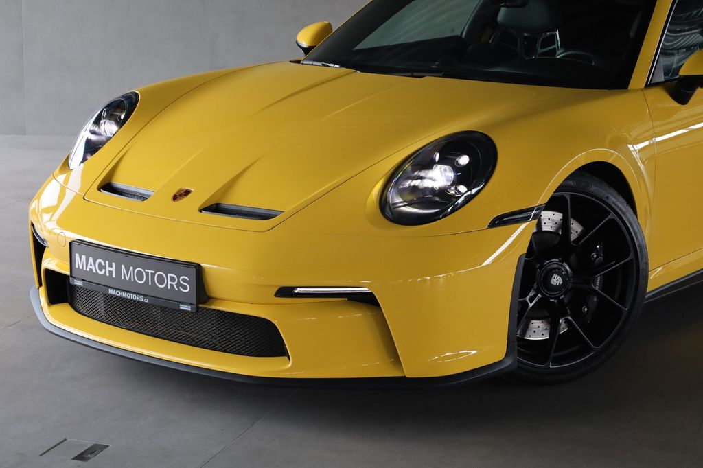 Porsche 911 2023