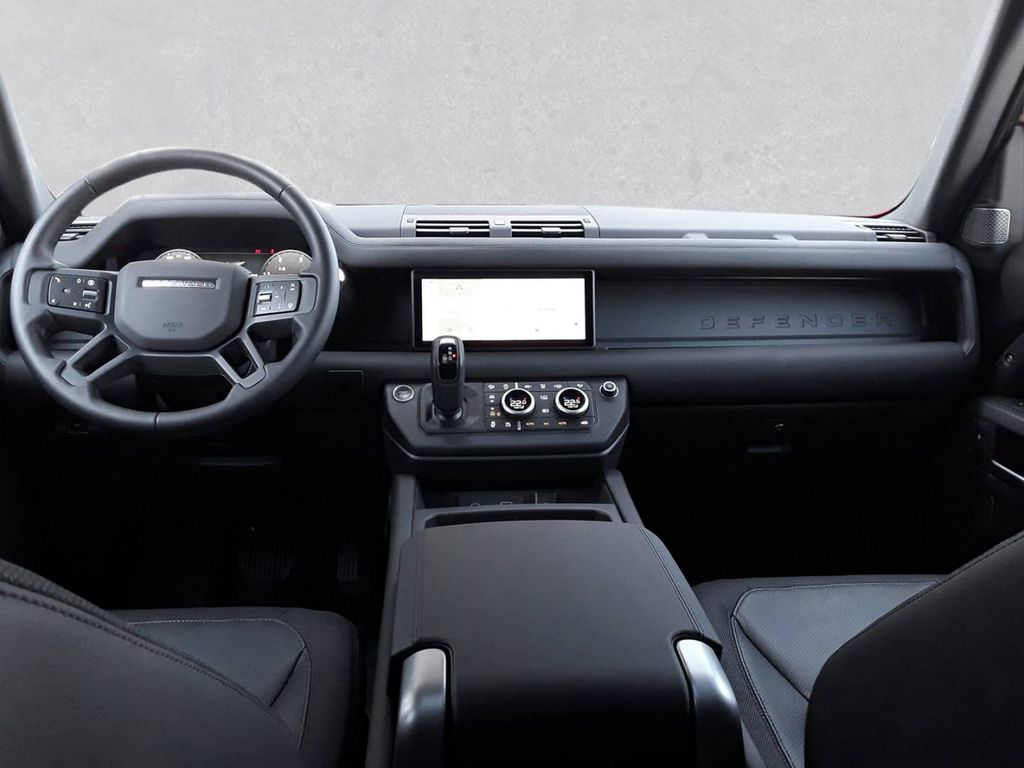 Land Rover Defender 2023